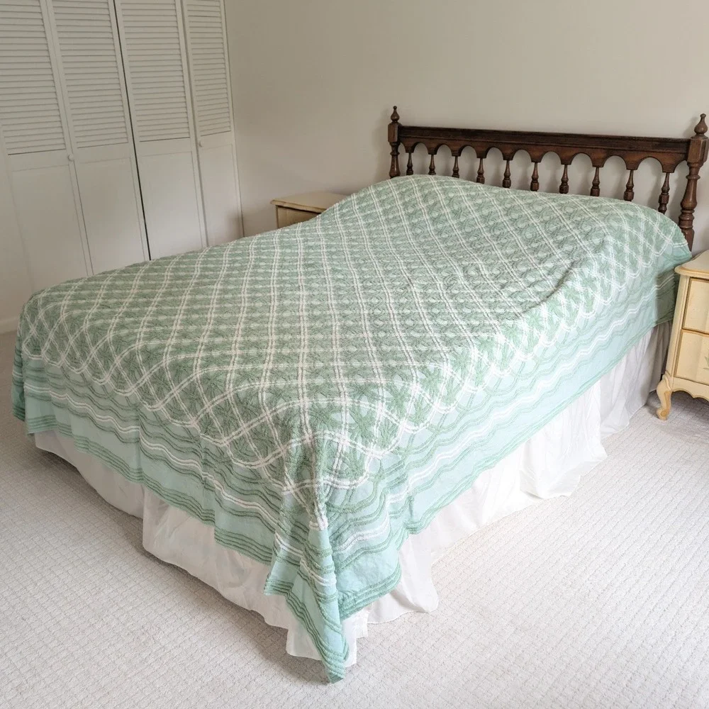 Vintage Burlington House Mint Green Chenille Bedspread White Tufted Queen